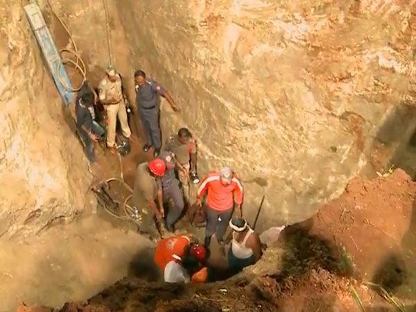 తల్లికి అప్పగించారు....