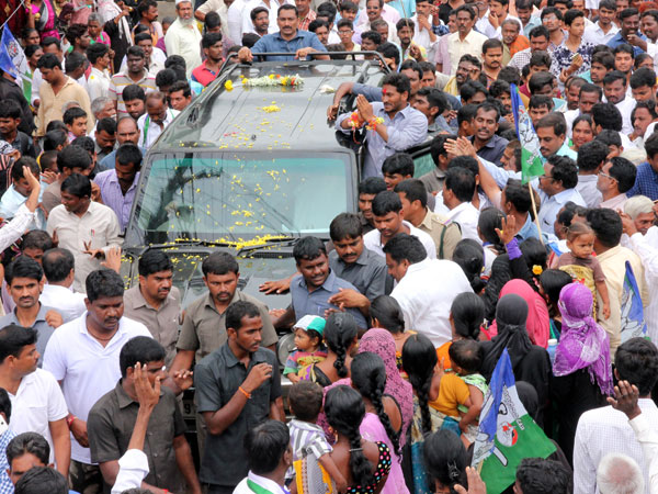 బాబు నెరవేర్చని హామీలు..