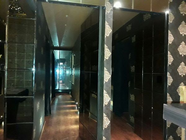 ముంబైలో ఉంటూ...