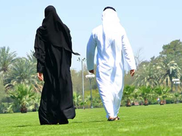 ముందు నడిచిందని..