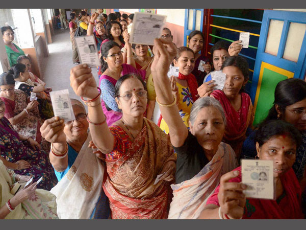  255 పోలింగ్ కేంద్రాల్లో లైవ్‌వెబ్‌కాస్ట్