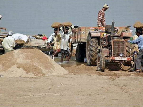 విశాఖ, విజయనగరం జిల్లాలకు జోరుగా ఎగుమతి