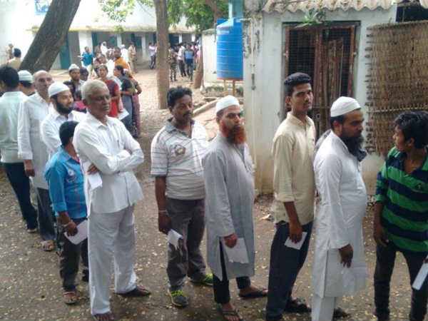 ఫోన్ నెంబర్లు ఇచ్చిన వైసిపి