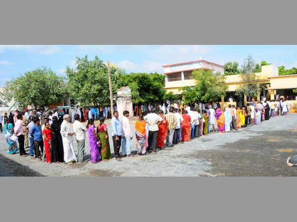 విచిత్రమైన పరిస్థితి..