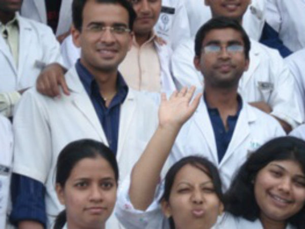 170 ఎంబీబీఎస్ సీట్లకు సగం మాత్రమే భర్తీ ఇలా