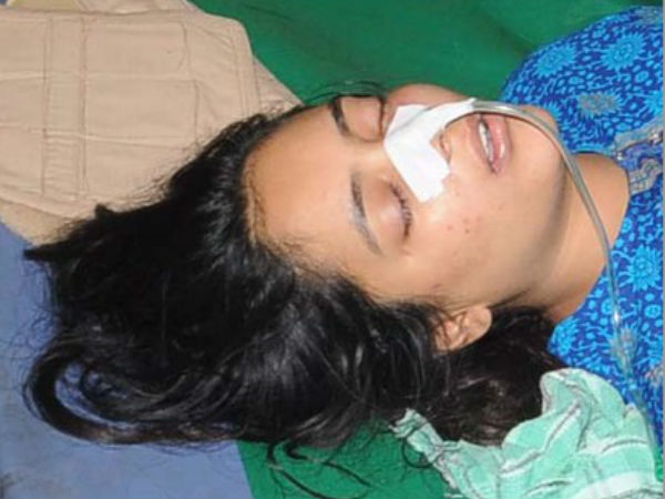 భర్తకు విడాకులిచ్చి...