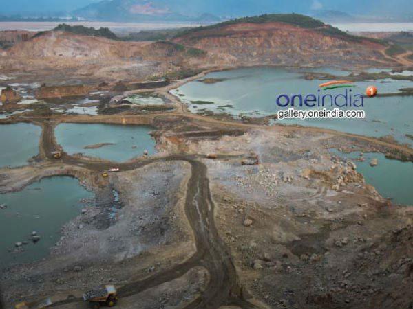 ఎగువ రాష్ట్రాల ప్రాజెక్టులపై నోరు మెదపని ఉమ్మడి ప్రభుత్వాలు