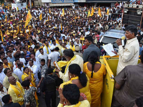 నన్ను తిట్టాలని చెబుతున్నారు