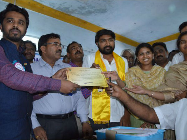 అమ్మ, నాన్నలు లేరనే బాధ అమ్మ, నాన్నలు లేరనే బాధ