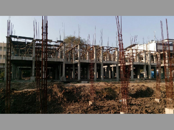 ఐదు జిల్లాల్లో పనుల పూర్తికి స్థలం కొరత