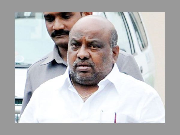 నిబంధనలు సడలించినా నో అన్న కాంట్రాక్టర్లు 