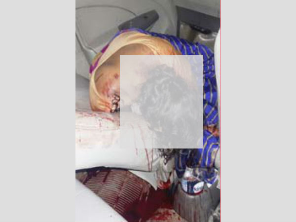 కారులోనే హతమార్చాడు.... కారులోనే హతమార్చాడు....