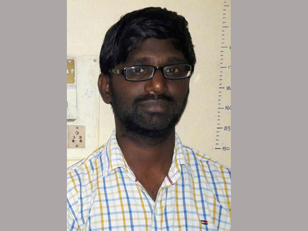 వాట్సాప్ ద్వారా పరిచయం