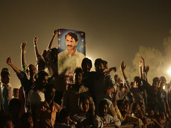 అప్పుడే కుల రాజకీయాలని..