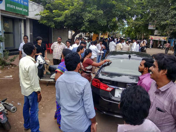 రేసులో అడ్డూరి వరలక్ష్మి