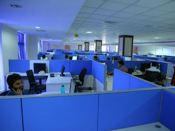 వెళ్లకపోతే.. సాగనంపుతాం: