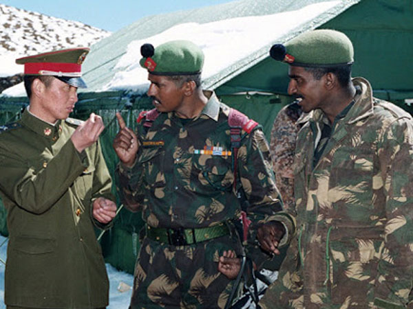 మూడు గంటల నిరంతర చర్చలతో ఒక కొలిక్కి..