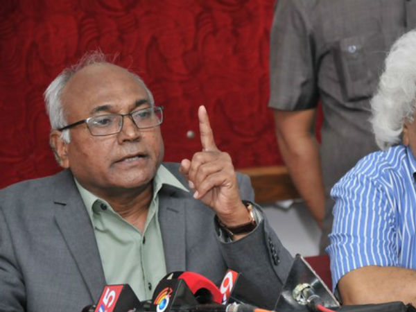 వాళ్లిచ్చే డొనేషన్ల కోసమే: