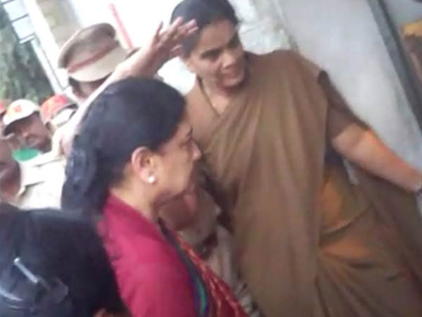 పని అప్పగించలేదు, మీడియా చేతిలో విజువల్స్