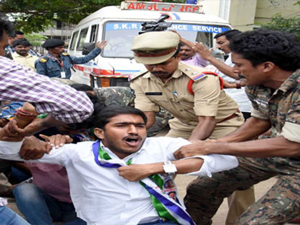 నారాయణను బర్తరఫ్ చేయాలని: