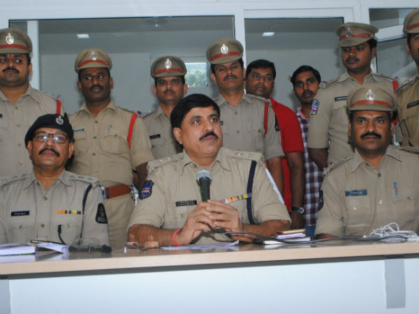 థాయ్ మసాజ్ కోరిక: