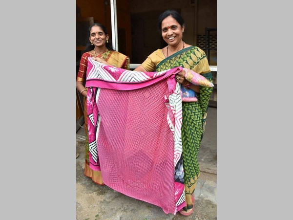 హోల్‌సేల్ వ్యాపారులతో: