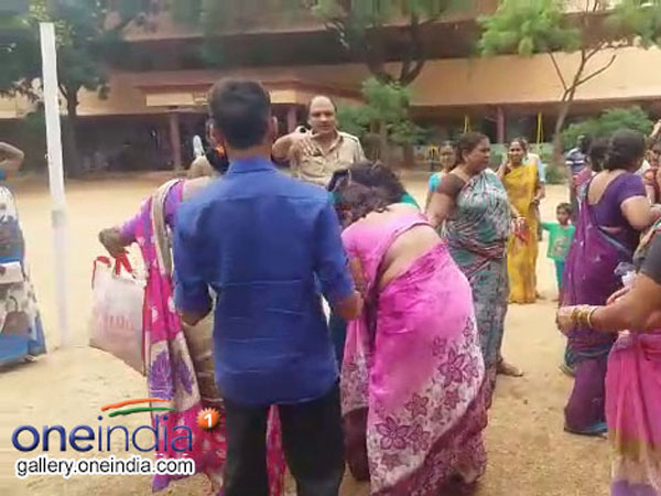 రూ.500 పెడితే నాణ్యమైన చీరలు వచ్చేవి