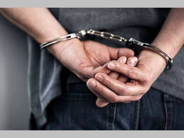 రంగంలోకి కార్పోరేటర్..: