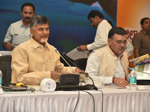 వారి ఆటలు సాగనివ్వొద్దు