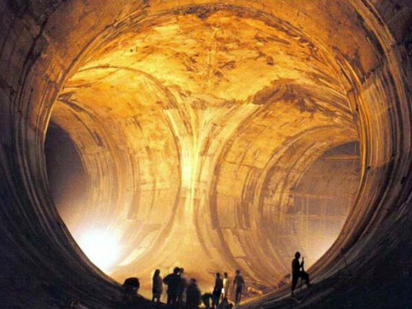 గతంలో ఇలా టన్నెల్ ప్రమాదాలు