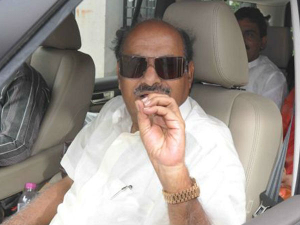 ఆ వార్తలు బాధించాయి.