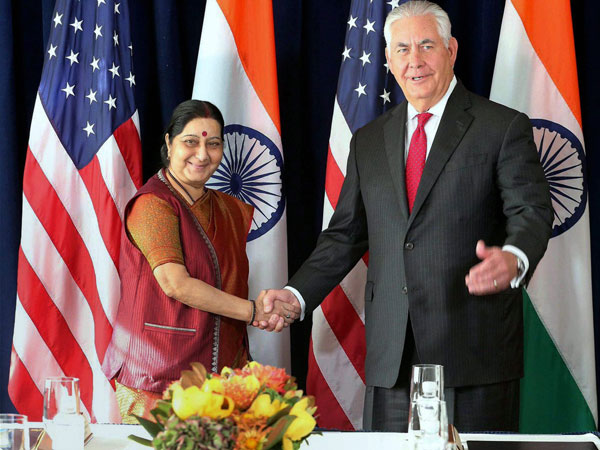 పాక్ ప్రధానిపై ఆగ్రహం