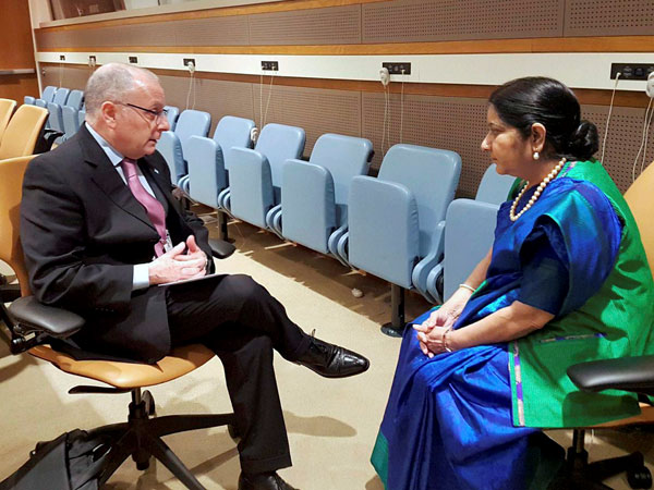 ఆ మాటలు విని నవ్వుకున్నారు