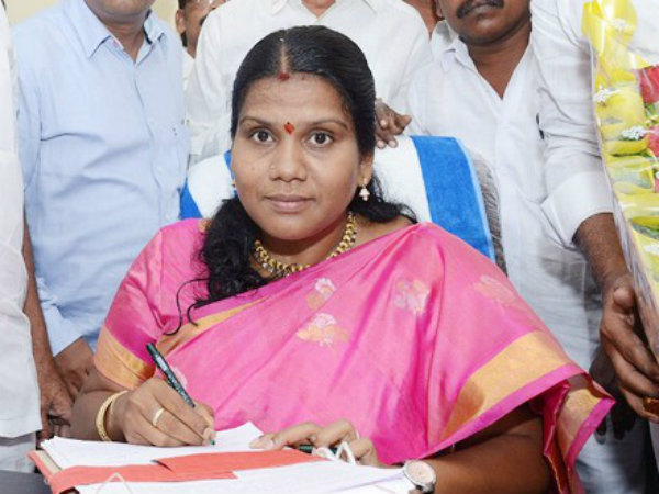 17మంది రాజీనామా: