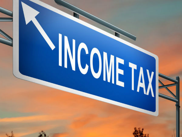 నిందితులు వీరే: