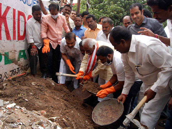 నిధుల వినియోగంపై..