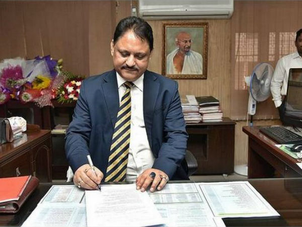 అధికారులిచ్చే నివేదికను సీఎం కేసీఆర్ పరిగణనలోకి తీసుకుంటారా?