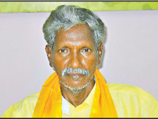 మొదట్నుంచీ ప్రజాసేవే..