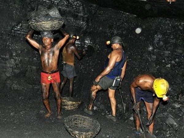  బయ్యారం మైనింగ్‌కు సింగరేణికి అప్పగిస్తాం