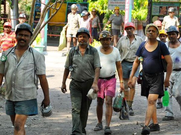 జర్నలిస్టులకు నెల రోజుల్లో ఇళ్ళ స్థలాలు