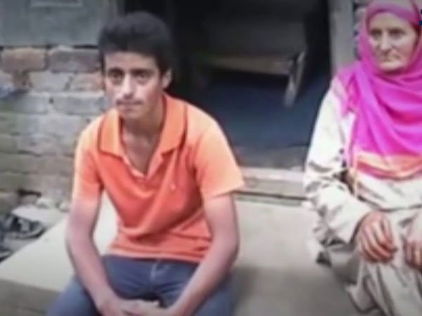 పని దొరికిన ప్రతిచోటా...