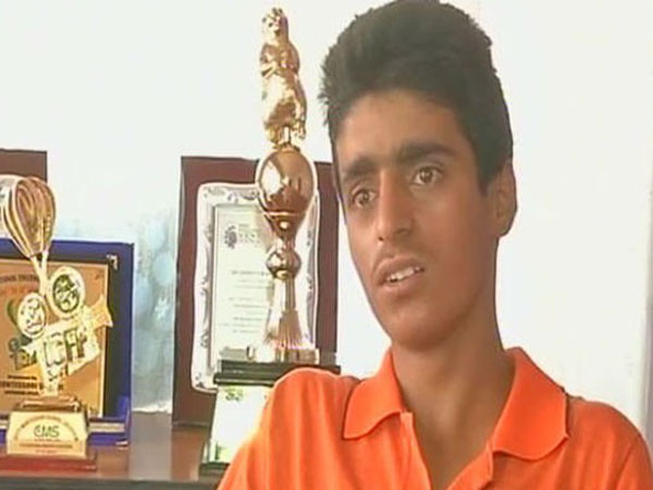 చెత్త నుంచి ఉపాధి...