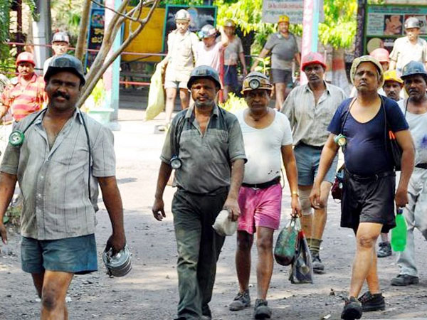 Coal mines abuzz with SCCL poll activity