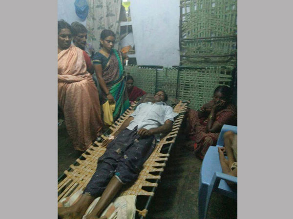 Three injured for lightening in Guntur district