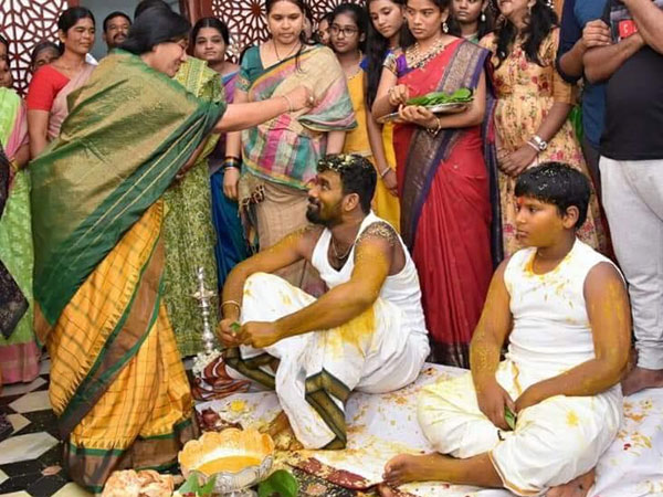 పరిటాల సునీత ఉద్వేగం