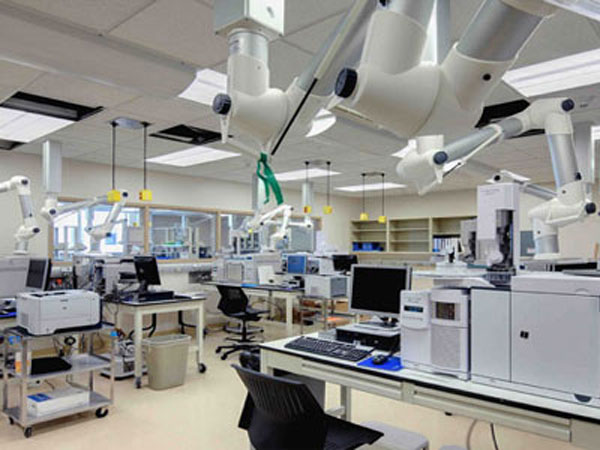  మూడంతస్తులు పోలీసు శాఖకే