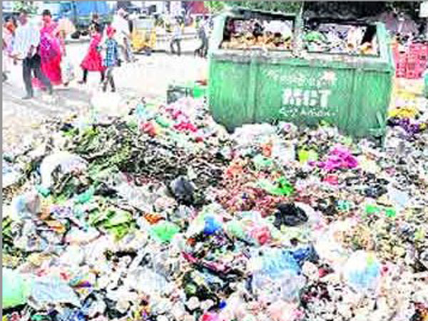  కొనసాగుతున్న వైద్య శిబిరం 