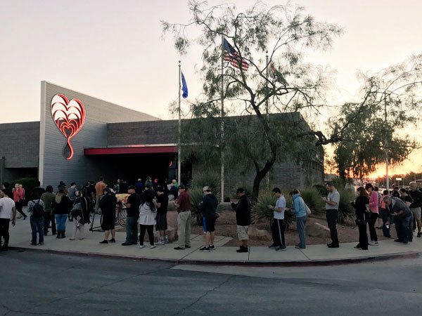  మానసిక ఉన్మాది అని అభివర్ణించిన లాస్ వేగాస్ అధికారి