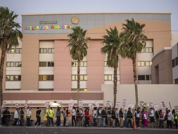  స్టీఫెన్ ప్రియురాలు డాన్లే ఇలా