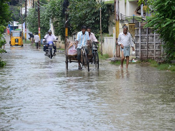 6వేల గణేష్ విగ్రహల నిమజ్జనం